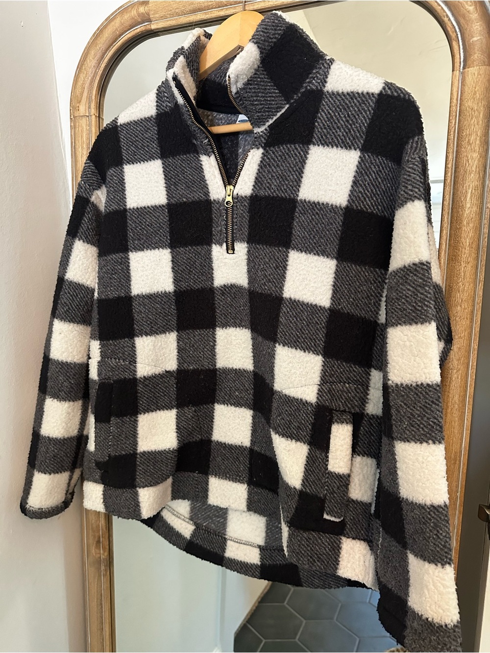 Old Navy Black & White Buffalo Check Sherpa Half-Zip Pullover